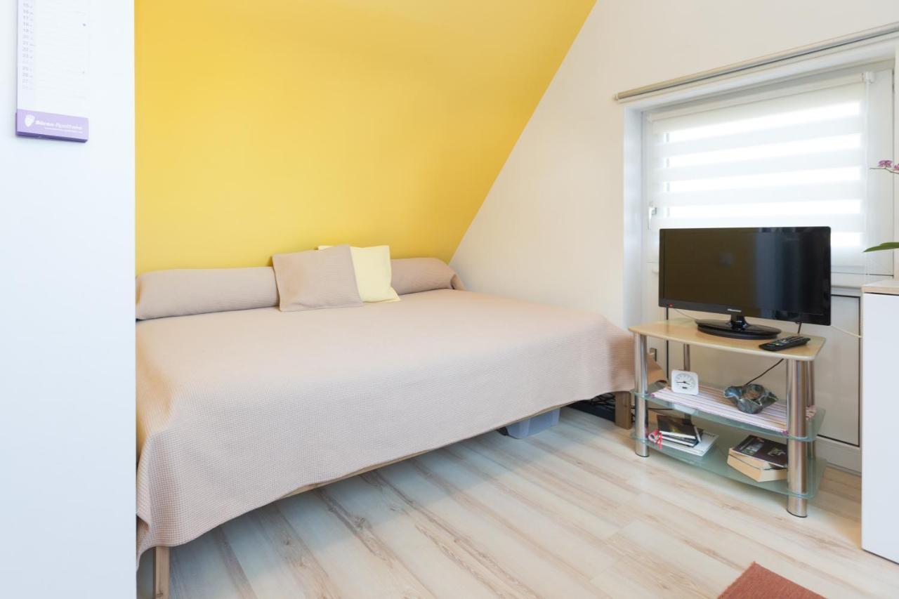 Casa Felicitas - Ferienwohnung & Studio Менезе Екстер'єр фото